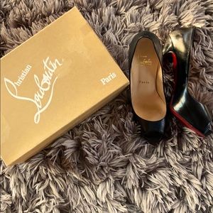 Christian Louboutin platform peeptoe pump